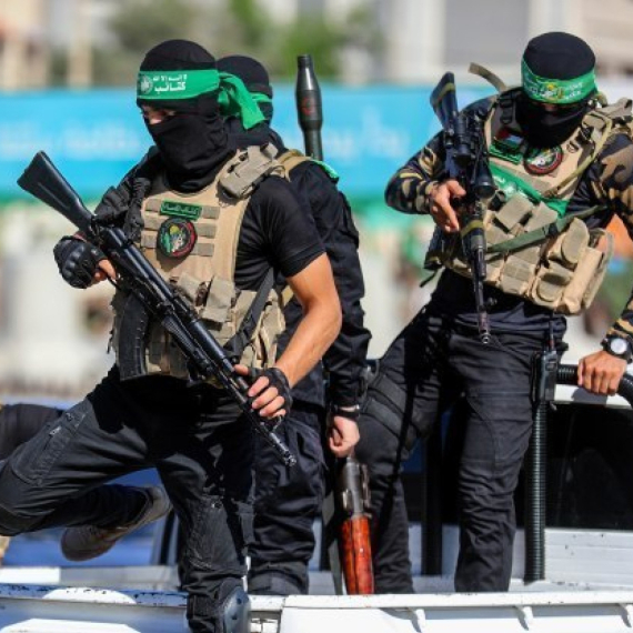 Naoružane grupe pljačkaju banke: Sumnja se na Hamas?