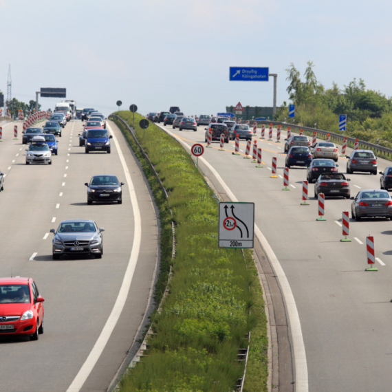 Kontroverzno: U velikoj evropskoj zemlji hoće da zabrane vožnju vikendom?