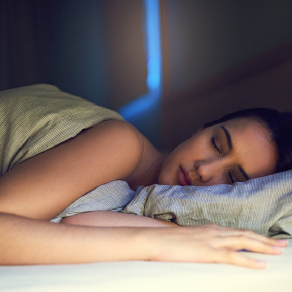 Spavanje u sobi u koju dopire veštačka svetlost povećava rizik od nastanka opasnog stanja
