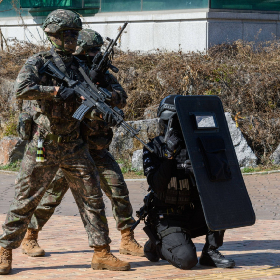 Zašto Južna Koreja zabranjuje iPhone u vojsci?