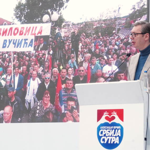Vučić: Inicijatori rezolucije ne znaju u kakvom su problemu zbog angažovanja Srbije