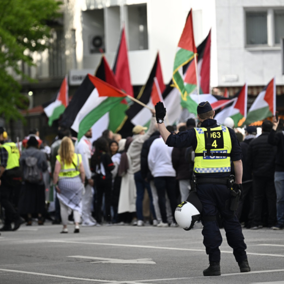 Novi haos u Malmeu, ulice pune ljudi i policije; Oglasili se Holanđani FOTO/VIDEO